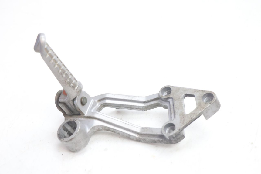 photo de PEDANA POSTERIORE DESTRA SUPPORTO KAWASAKI GPX F ZX750F 750 (1986 - 1990) - Vista principale