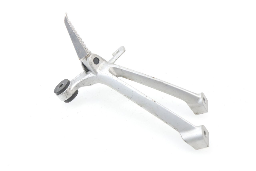 photo de PIASTRA PEDANA POSTERIORE DESTRA SUZUKI GSX-R GSXR 600 (2008 - 2010) - Primo piano tecnico