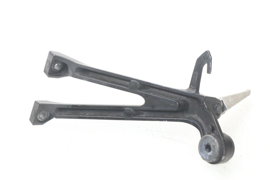 photo de PIASTRA PEDANA POSTERIORE DESTRA SUZUKI GSX-R GSXR 750 (2011 - 2016) - Dettagli dei punti di fissaggio