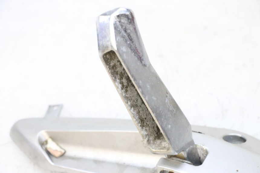 photo de PEDANA POSTERIORE DESTRA SUPPORTO JM MOTORS GTS 125 (2015 - 2019) - Zoom sullo stato d'uso