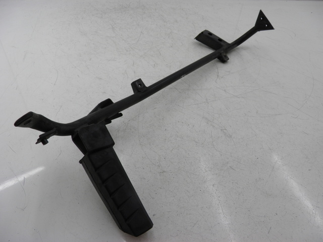 photo de PIASTRA PEDANA POSTERIORE DESTRA HONDA FES PANTHEON 125 (2003 - 2007) - Vista principale