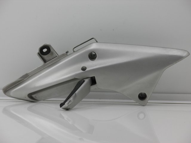 photo de PEDANA POSTERIORE DESTRA SUPPORTO HONDA FJS SILVER WING ABS 600 (2004 - 2007) - Vista principale