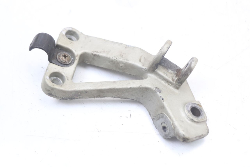 photo de PIASTRA PEDANA POSTERIORE DESTRA KAWASAKI GTR 1000 (1994 - 2004) - Zoom sullo stato d'uso