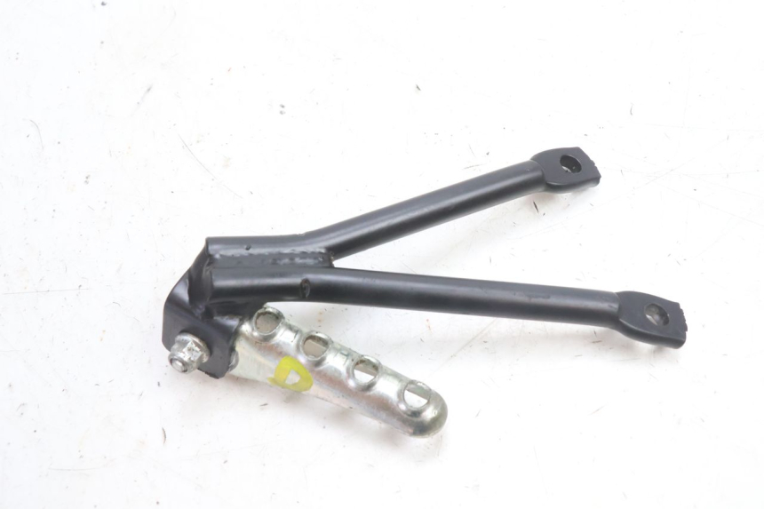photo de PEDANA POSTERIORE DESTRA SUPPORTO RIEJU MRT PRO SUPERMOTARD 50 (2007 - 2018) - Primo piano tecnico