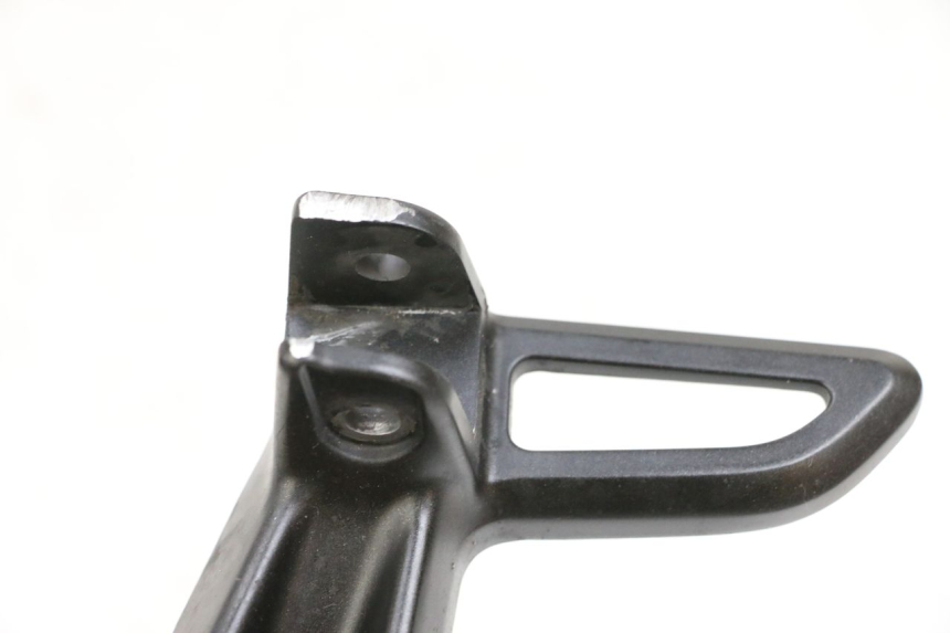 photo de PEDANA POSTERIORE DESTRA SUPPORTO YAMAHA MT-07 MT07 ABS 700 (2018 - 2020) - Dettaglio del componente