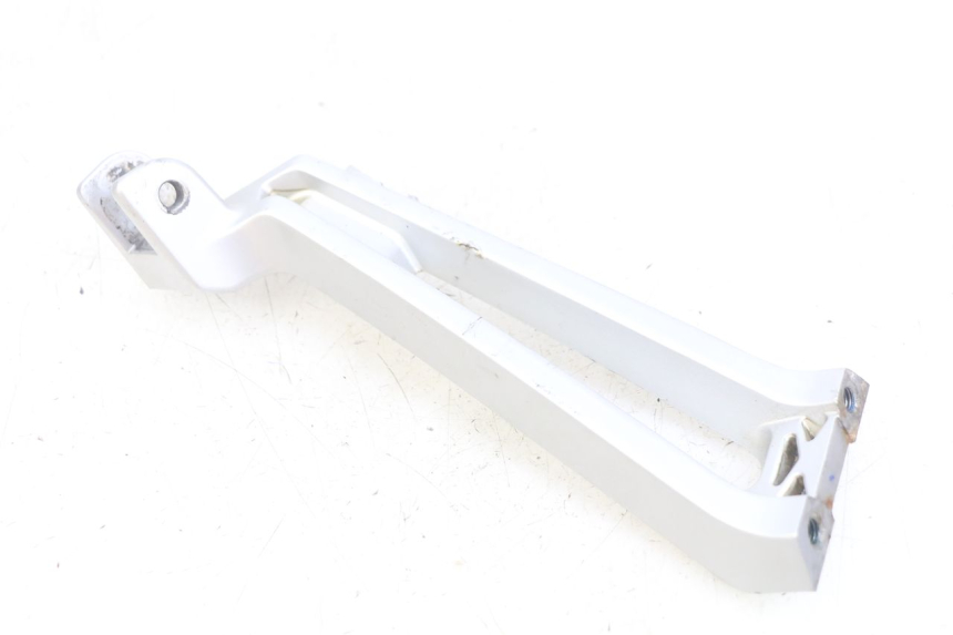 photo de PIASTRA PEDANA POSTERIORE DESTRA YAMAHA MT ABS 125 (2014 - 2018) - Dettagli dei punti di fissaggio