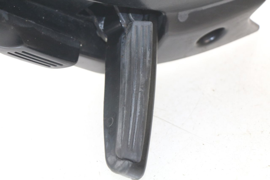 photo de PIASTRA PEDANA POSTERIORE DESTRA GILERA NEXUS 125 (2009 - 2013) - Altra angolazione