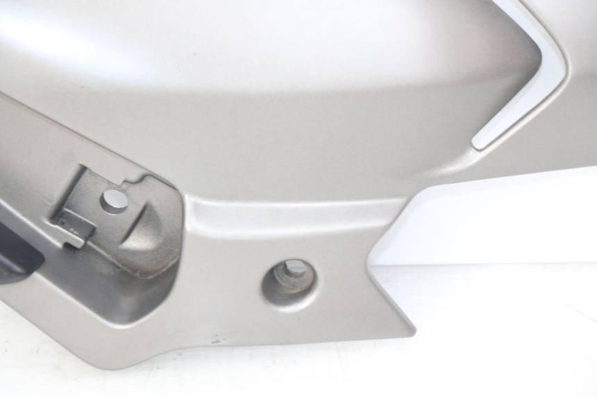 photo de PIASTRA PEDANA POSTERIORE DESTRA GILERA NEXUS 125 (2009 - 2013) - Vista d'insieme del prodotto