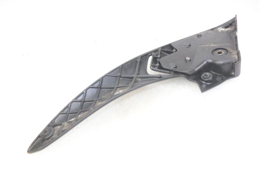 photo de PIASTRA PEDANA POSTERIORE DESTRA GILERA NEXUS 125 (2007 - 2009) - Zoom sullo stato d'uso