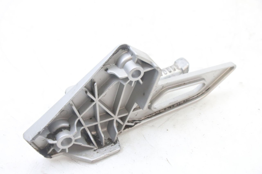 photo de PEDANA POSTERIORE DESTRA SUPPORTO PEUGEOT SPEEDFIGHT 3 LC 2T 50 (2009 - 2015) - Vista d'insieme del prodotto