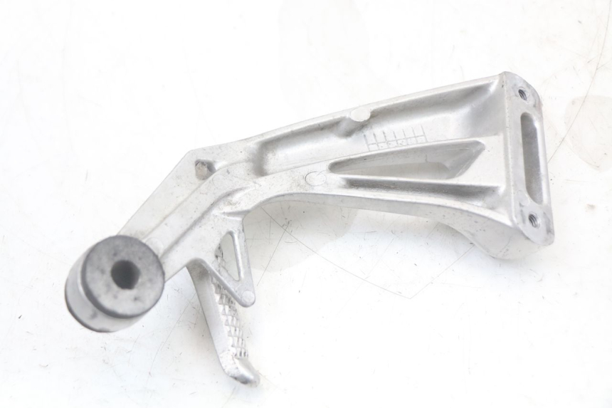 photo de PIASTRA PEDANA POSTERIORE DESTRA SUZUKI SV N 650 (1999 - 2002) - Vista d'insieme del prodotto