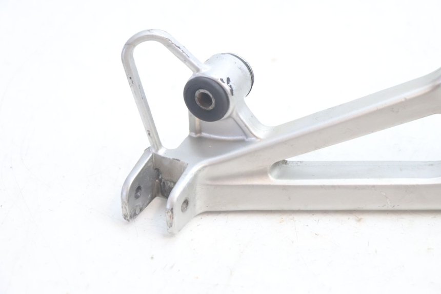 photo de PIASTRA PEDANA POSTERIORE DESTRA HONDA VFR FI RC46 800 (1998 - 2001) - Dettaglio del componente