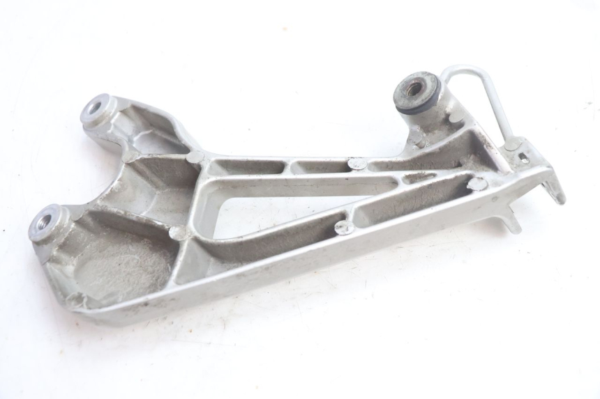 photo de PIASTRA PEDANA POSTERIORE DESTRA HONDA VFR FI RC46 800 (1998 - 2001) - Stato della superficie e materiale