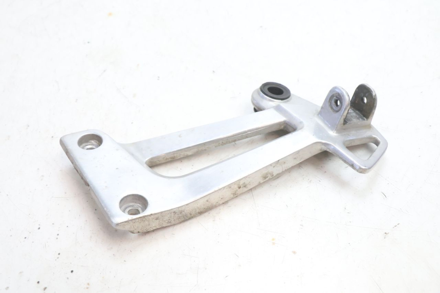 photo de PEDANA POSTERIORE DESTRA SUPPORTO YAMAHA XJR 1300 (1998 - 2002) - Dettaglio del componente
