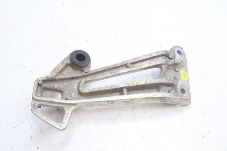 photo de PEDANA POSTERIORE DESTRA SUPPORTO YAMAHA XJR 1300 (1998 - 2002) - Zoom sullo stato d'uso
