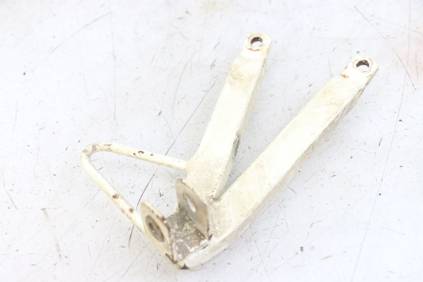 photo de PIASTRA PEDANA POSTERIORE DESTRA PEUGEOT XP6 50 (1997 - 2003) - Altra angolazione