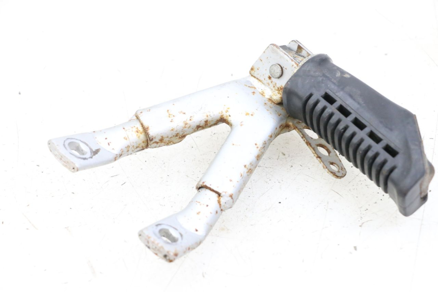 photo de PIASTRA PEDANA POSTERIORE DESTRA HYOSUNG XRX 125 (2000 - 2008) - Zoom sullo stato d'uso