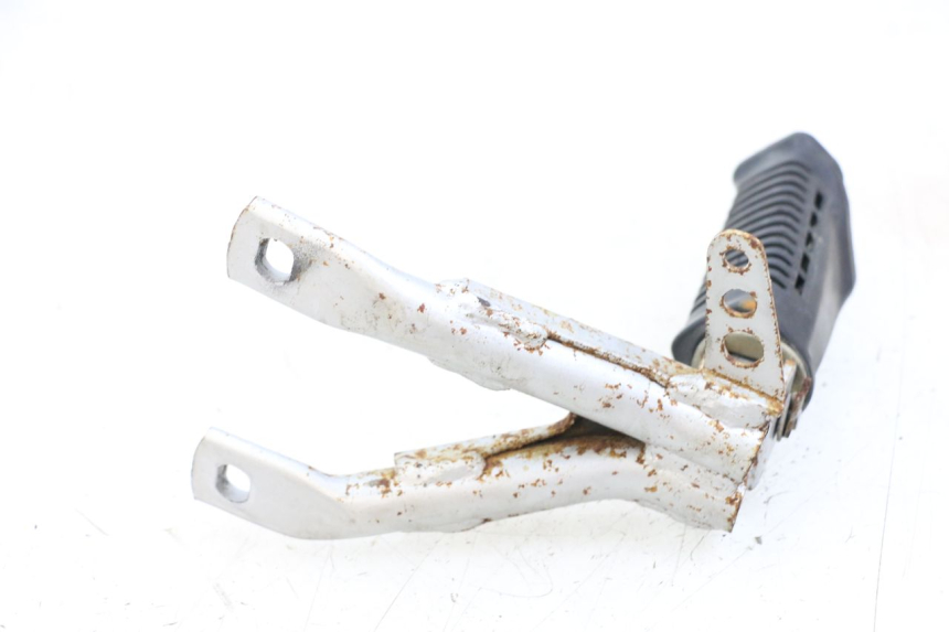 photo de PIASTRA PEDANA POSTERIORE DESTRA HYOSUNG XRX 125 (2000 - 2008) - Primo piano tecnico