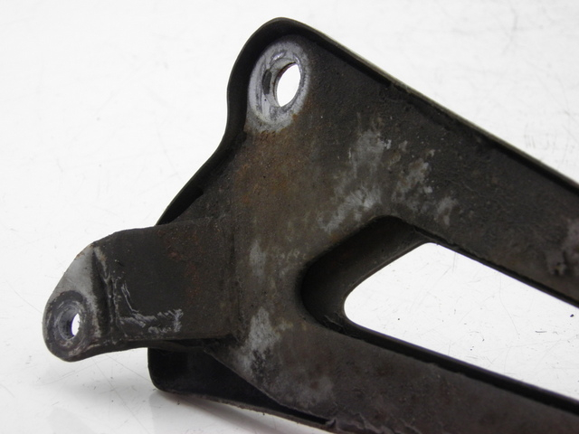 photo de Piastra poggiapiedi posteriore destro YAMAHA YBR 125 (2004 - 2006) - Zoom sullo stato d'uso