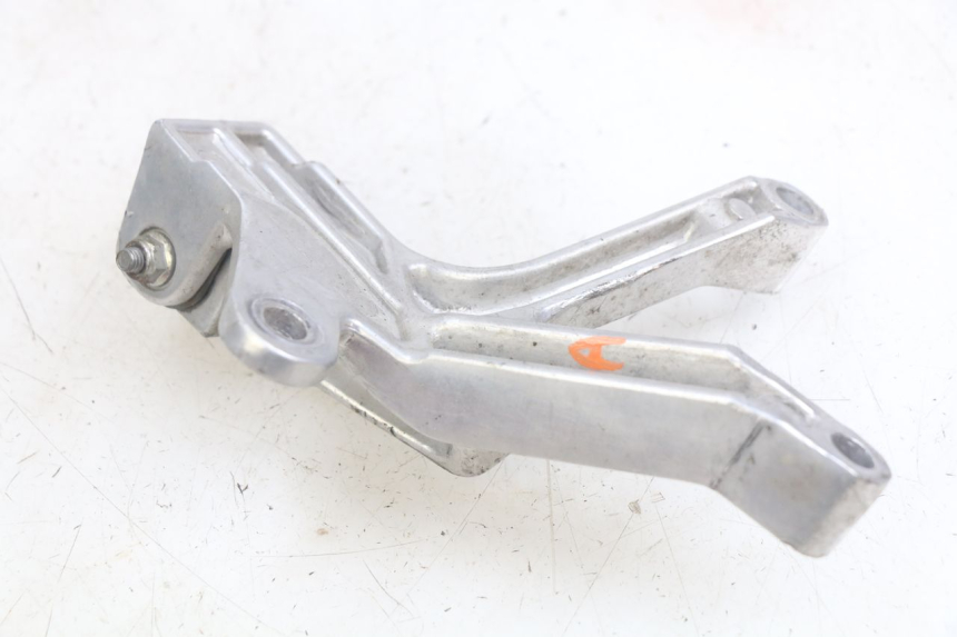 photo de PIASTRA PEDANA POSTERIORE DESTRA YAMAHA YZF R THUNDERCAT 600 (1996 - 2003) - Dettaglio del componente