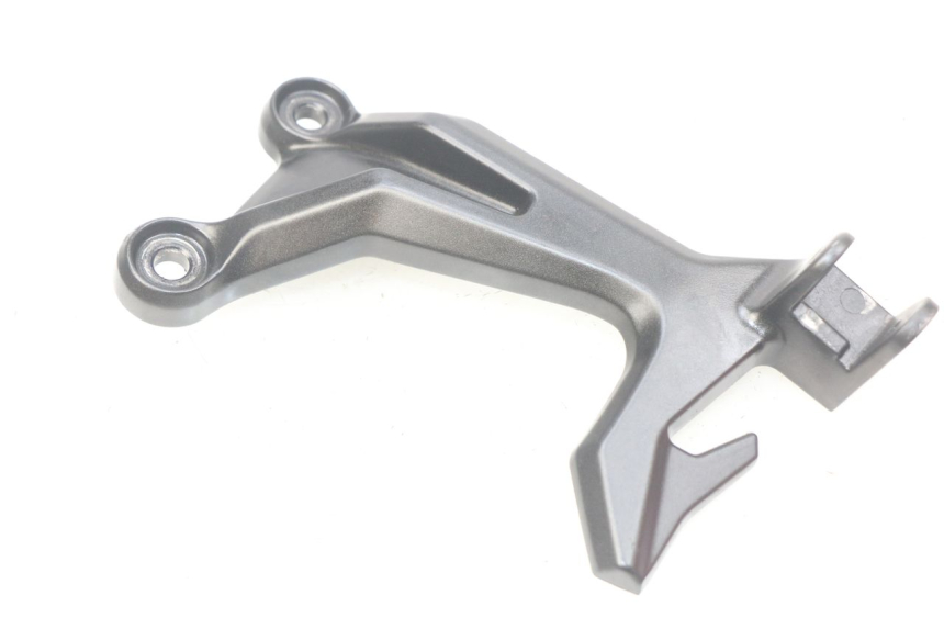 photo de PIASTRA PEDANA POSTERIORE DESTRA KAWASAKI Z 650 (2016 - 2019) - Zoom sullo stato d'uso