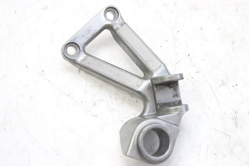 photo de PIASTRA PEDANA POSTERIORE DESTRA KAWASAKI ZX-6R ZX6R 600 (1995 - 1997) - Vista principale