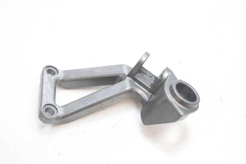 photo de PIASTRA PEDANA POSTERIORE DESTRA KAWASAKI ZX-6R ZX6R 600 (1995 - 1997) - Zoom sullo stato d'uso