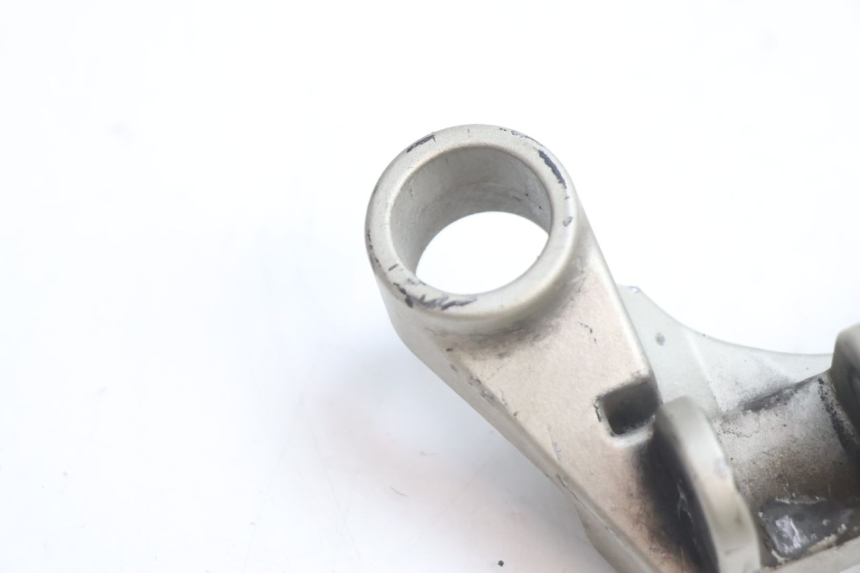 photo de PEDANA POSTERIORE DESTRA SUPPORTO KAWASAKI ZX-6R ZX6R 600 (2000 - 2002) - Dettaglio del componente