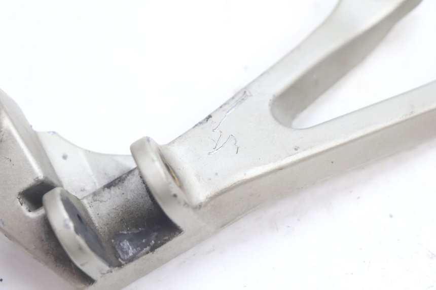 photo de PEDANA POSTERIORE DESTRA SUPPORTO KAWASAKI ZX-6R ZX6R 600 (2000 - 2002) - Zoom sullo stato d'uso