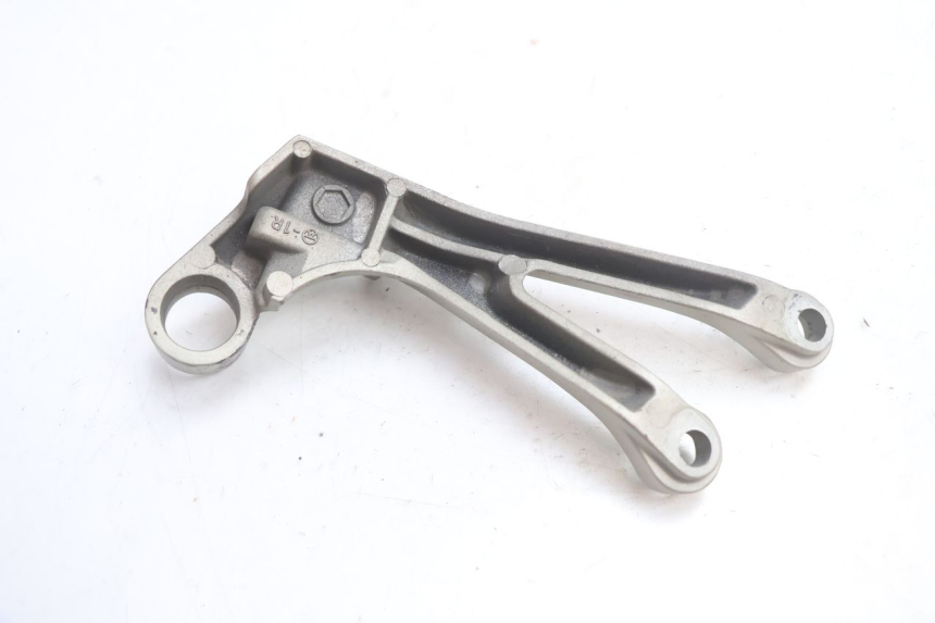 photo de PEDANA POSTERIORE DESTRA SUPPORTO KAWASAKI ZX-6R ZX6R 600 (2000 - 2002) - Stato della superficie e materiale