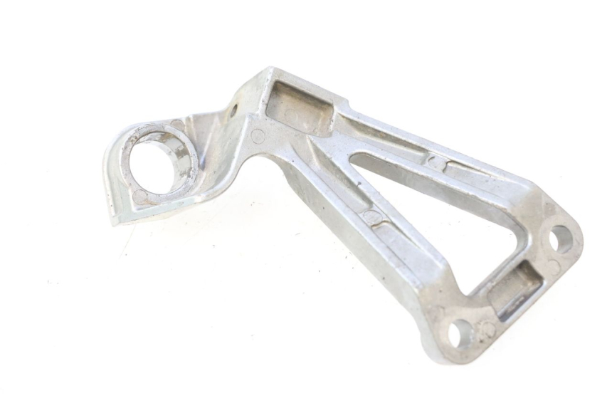 photo de PIASTRA PEDANA POSTERIORE DESTRA KAWASAKI ZX-6R ZX6R 600 (1995 - 1997) - Zoom sullo stato d'uso