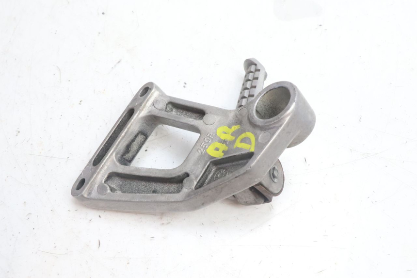 photo de PIASTRA PEDANA POSTERIORE DESTRA KAWASAKI ZZR 600 (1995 - 2004) - Vista d'insieme del prodotto