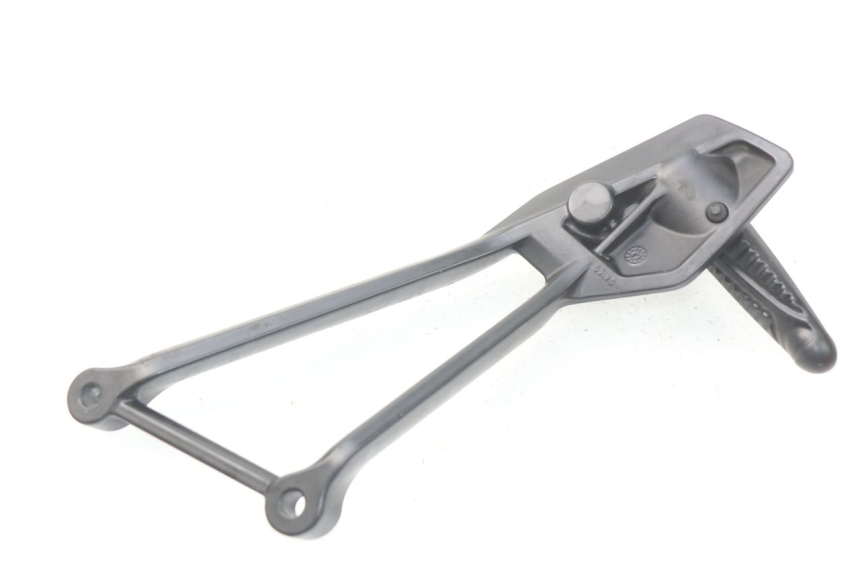 photo de Piastra poggiapiedi posteriore sinistra MV AGUSTA BRUTALE R WALLY 910 (2008 - 2008) - Dettaglio del componente