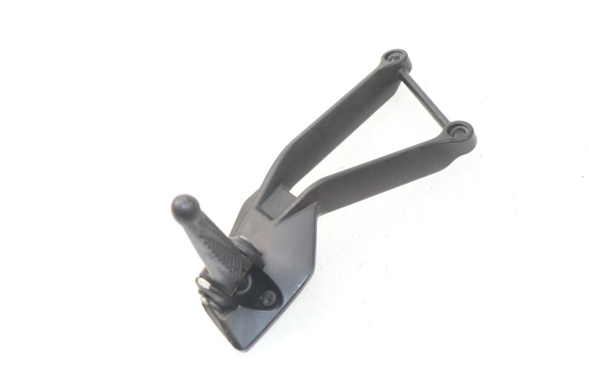 photo de Piastra poggiapiedi posteriore sinistra MV AGUSTA BRUTALE R WALLY 910 (2008 - 2008) - Vista d'insieme del prodotto