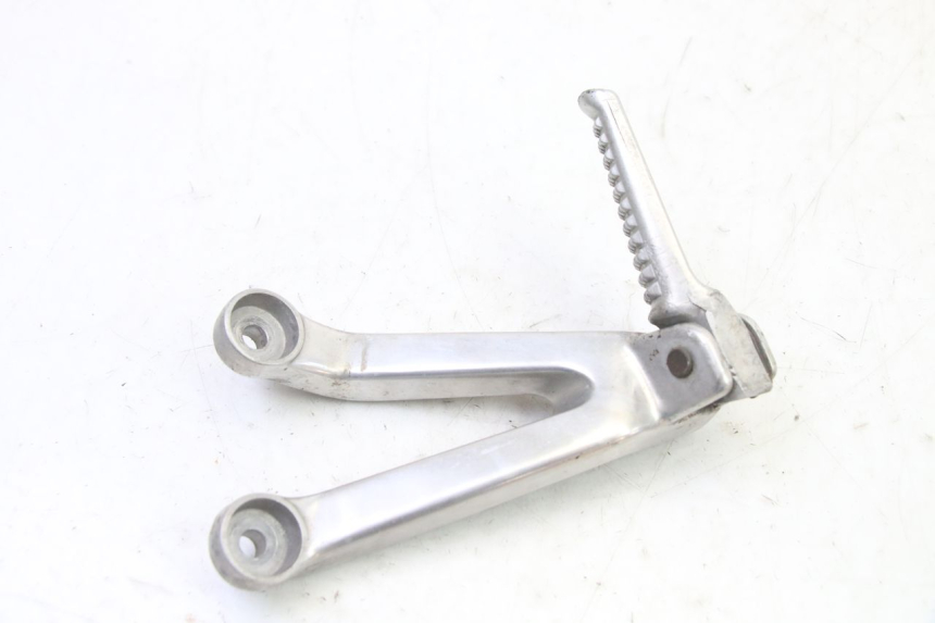 photo de PEDANA POSTERIORE SINISTRA SUPPORTO HONDA CBR RR FIREBLADE 900 (1992 - 1994) - Zoom sullo stato d'uso
