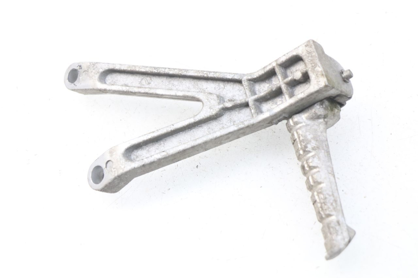 photo de Piastra poggiapiedi posteriore sinistra HYOSUNG COMET GTR 125 (2007 - 2014) - Vista d'insieme del prodotto