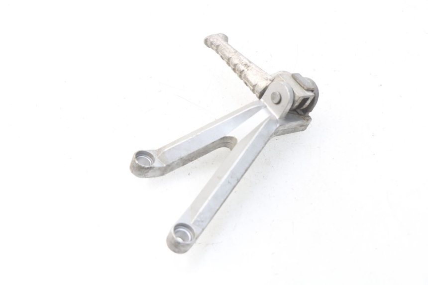 photo de Piastra poggiapiedi posteriore sinistra HYOSUNG COMET GTR 125 (2007 - 2014) - Stato della superficie e materiale