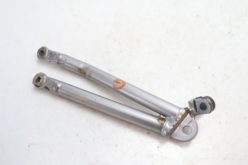photo de PEDANA POSTERIORE SINISTRA SUPPORTO HM HONDA DERAPAGE 50 (2007 - 2009) - Zoom sullo stato d'uso