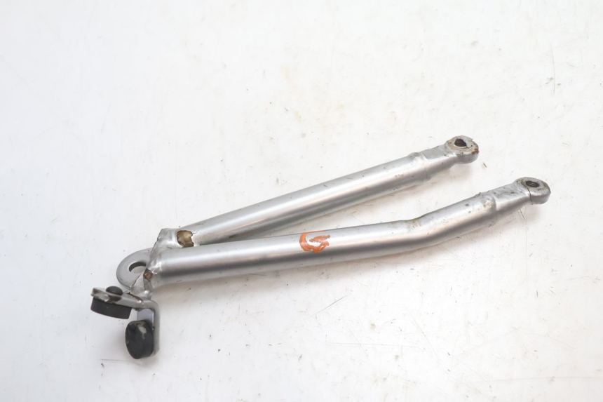 photo de PEDANA POSTERIORE SINISTRA SUPPORTO HM HONDA DERAPAGE 50 (2007 - 2009) - Altra angolazione