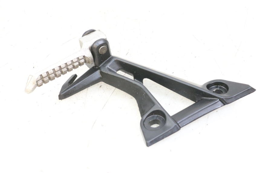 photo de PEDANA POSTERIORE SINISTRA SUPPORTO EBROH BRAVO GLE 1 (2020 - 2024) - Dettaglio del componente