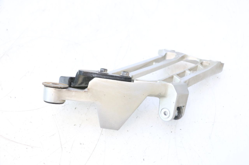 photo de PEDANA POSTERIORE SINISTRA SUPPORTO YAMAHA FJR 1300 (2001 - 2005) - Zoom sullo stato d'uso