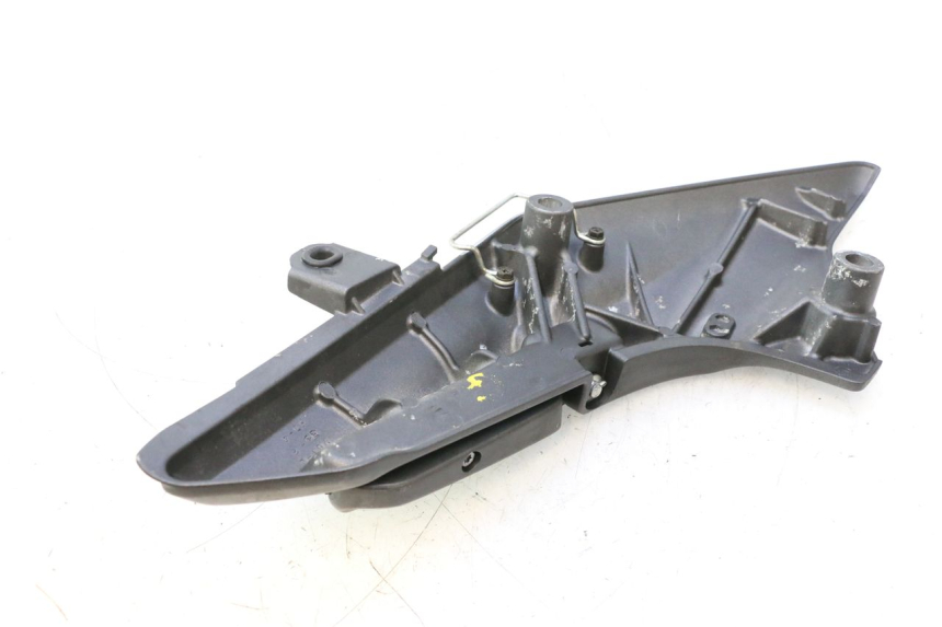 photo de PEDANA POSTERIORE SINISTRA SUPPORTO HONDA FJS SILVER WING SILVERWING 400 (2005 - 2008) - Dettaglio del componente