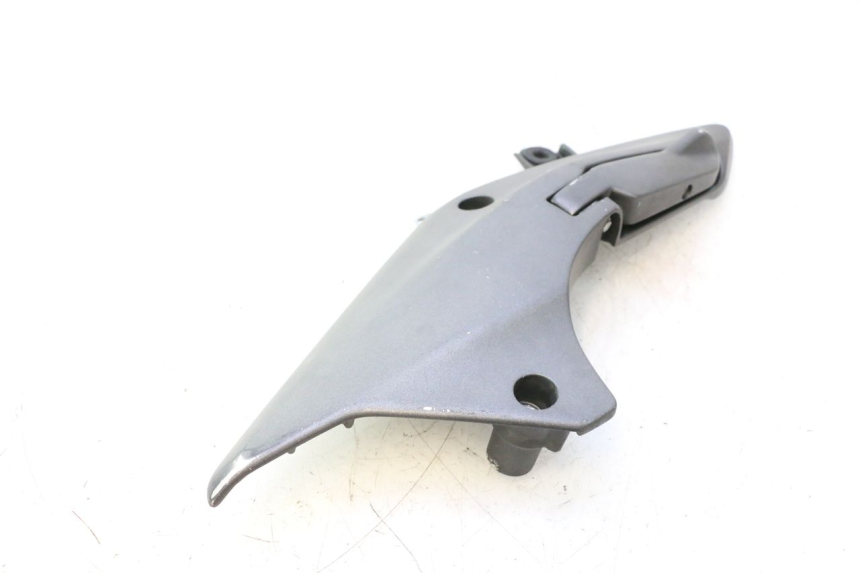 photo de PEDANA POSTERIORE SINISTRA SUPPORTO HONDA FJS SILVER WING SILVERWING 400 (2005 - 2008) - Primo piano tecnico
