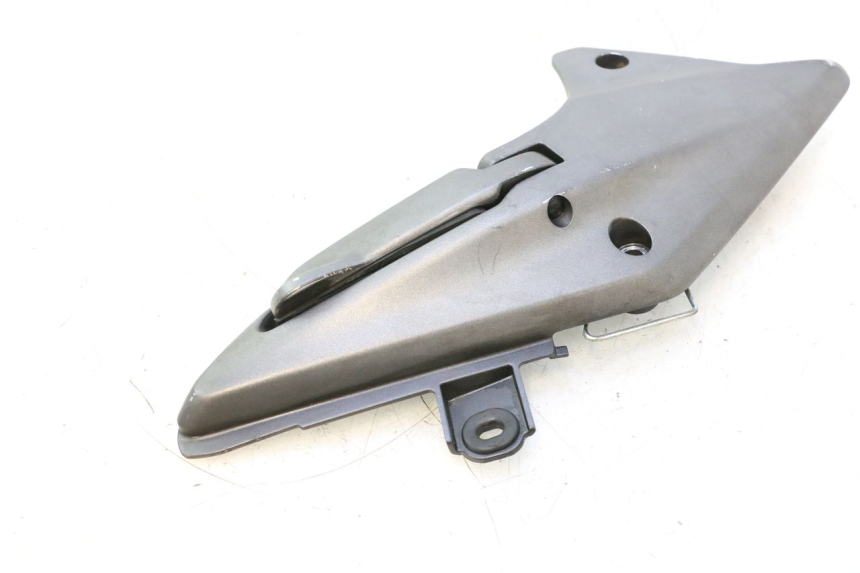 photo de PEDANA POSTERIORE SINISTRA SUPPORTO HONDA FJS SILVER WING SILVERWING 400 (2005 - 2008) - Dettagli dei punti di fissaggio