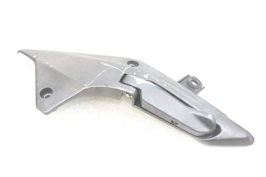 photo de PIASTRA PEDANA POSTERIORE SINISTRA HONDA FJS SILVERWING SILVER WING 400 (2009 - 2016) - Dettaglio del componente