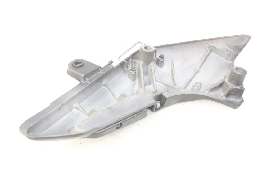 photo de PIASTRA PEDANA POSTERIORE SINISTRA HONDA FJS SILVERWING SILVER WING 400 (2009 - 2016) - Altra angolazione