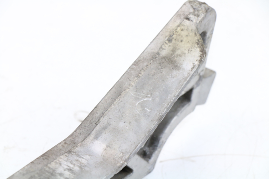 photo de Piastra poggiapiedi posteriore sinistra YAMAHA FZX FAZER 750 (1987 - 1998) - Angolazione alternativa