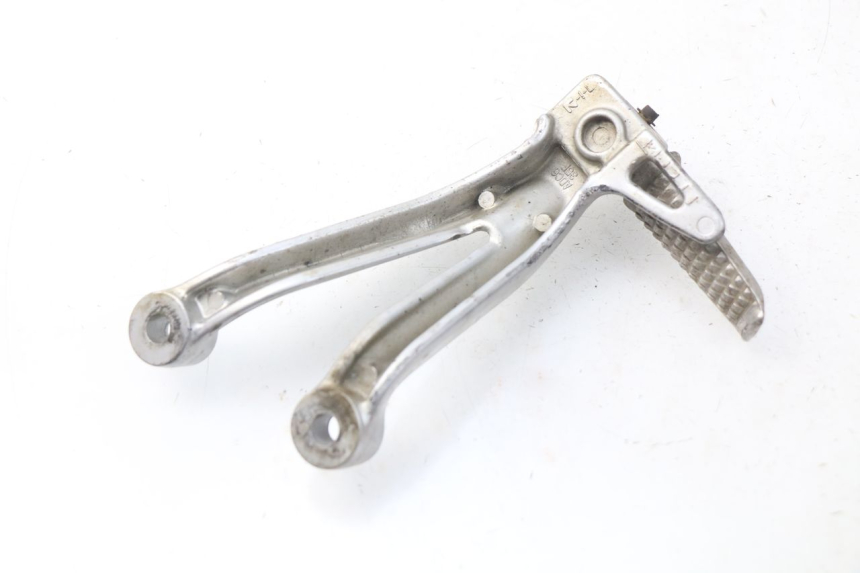 photo de Piastra pedana posteriore sinistra SUZUKI GSX-R GSXR 600 (2001 - 2003) - Primo piano tecnico