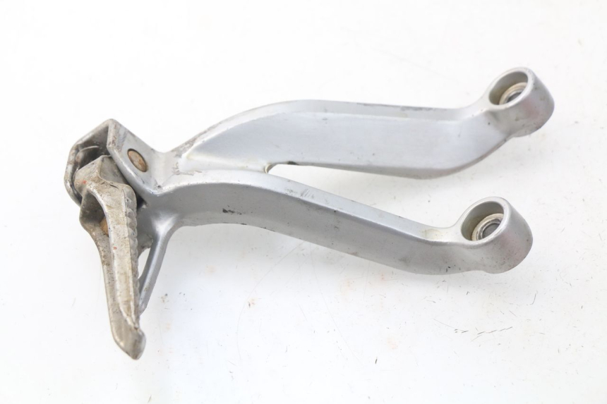 photo de Piastra pedana posteriore sinistra SUZUKI GSX-R GSXR 600 (2001 - 2003) - Dettagli dei punti di fissaggio