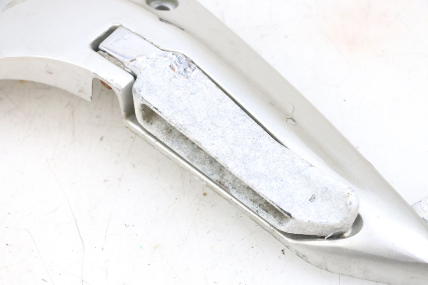 photo de PEDANA POSTERIORE SINISTRA SUPPORTO JM MOTORS GTS 125 (2015 - 2019) - Caratteristiche distintive